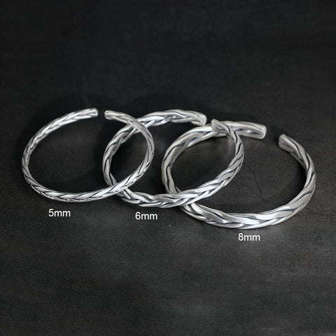 999 Silver Bracelet - Wire Twist